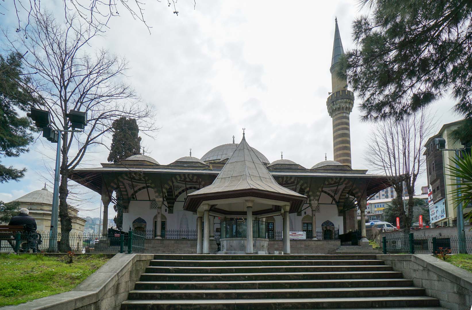 Gülbaharhatun Camii Trabzon